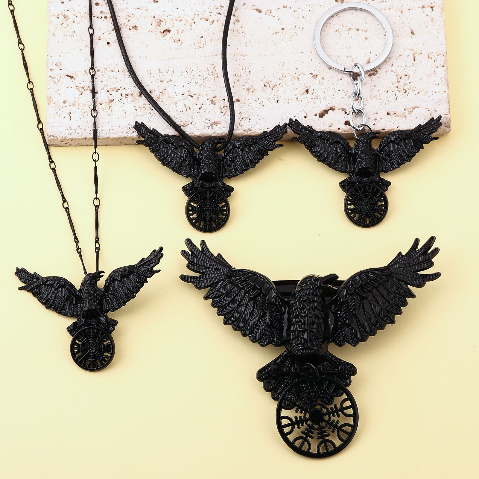 Compass Keychain Mini - Collier Vintage Viking noir corbeau Odin